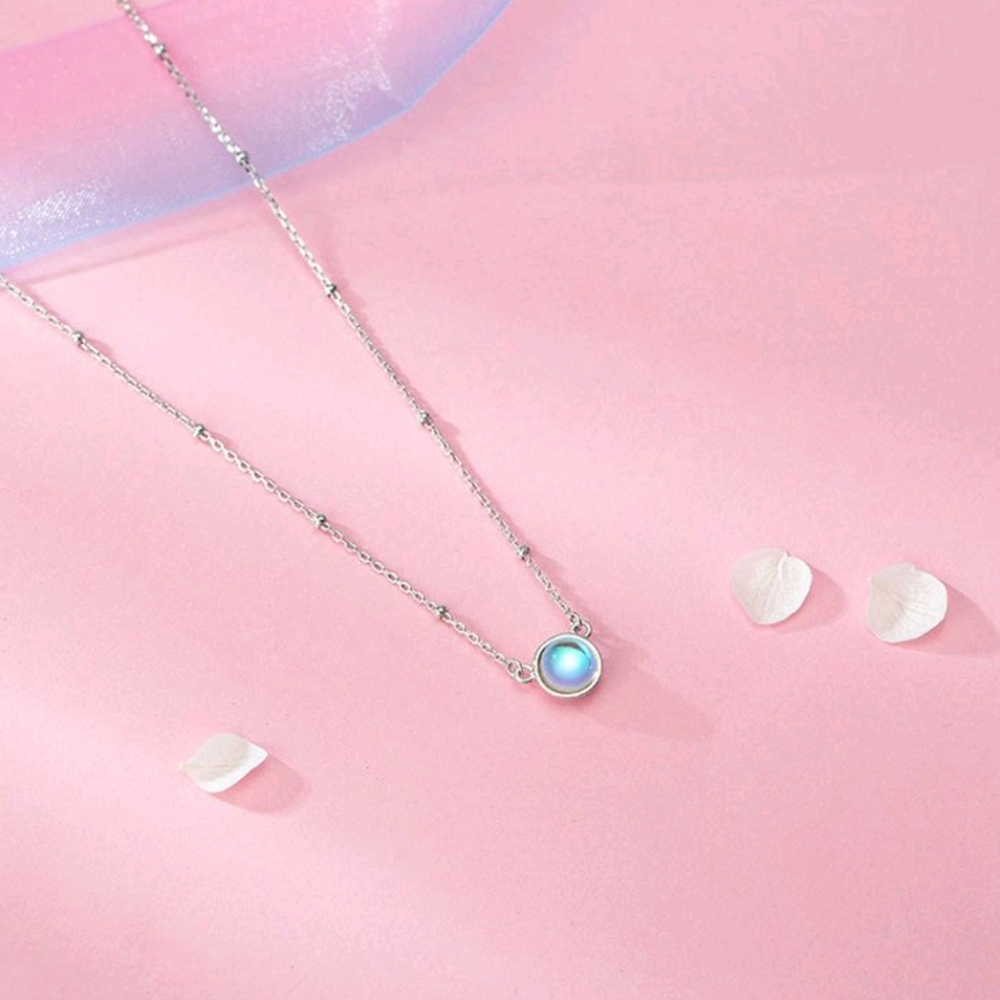 *New!* Gorgeous Silver Moonstone Necklace - Picture 2 of 4